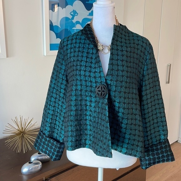 IC BY CONNIE K Black And Green Large Button Short Jacket - Picture 1 of 5